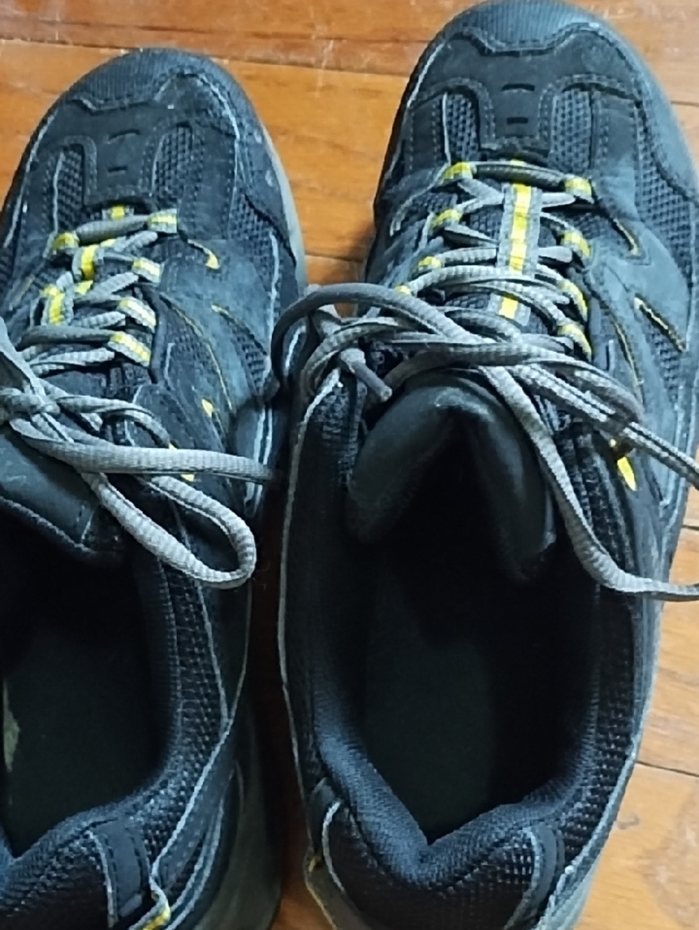 Men's Black and Gray Steel-Toe Shoes